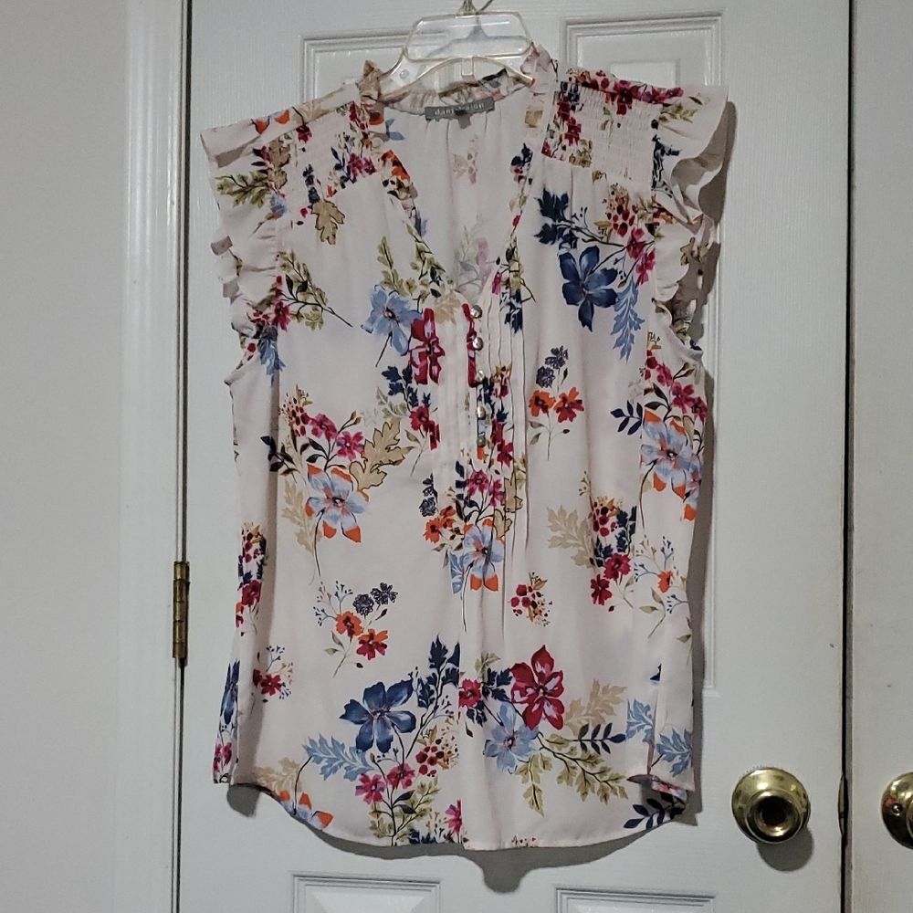 Daniel Rainn Floral Ruffle Sleeve Blouse